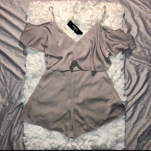 New LuLu Daily Soiree Taupe Off-Shoulder Romper